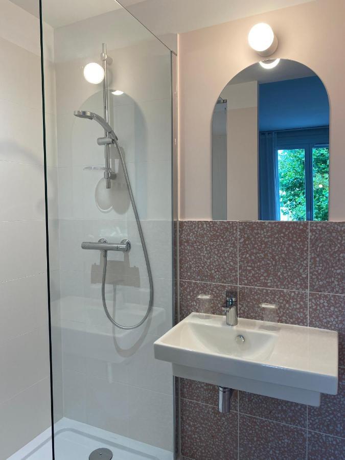 Hotel Saint Louis Брест Екстериор снимка