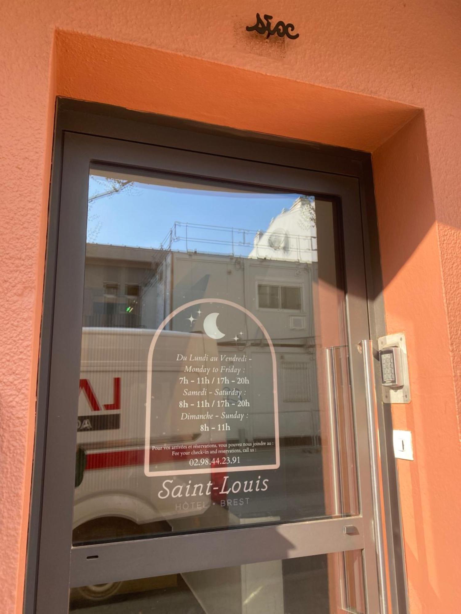Hotel Saint Louis Брест Екстериор снимка