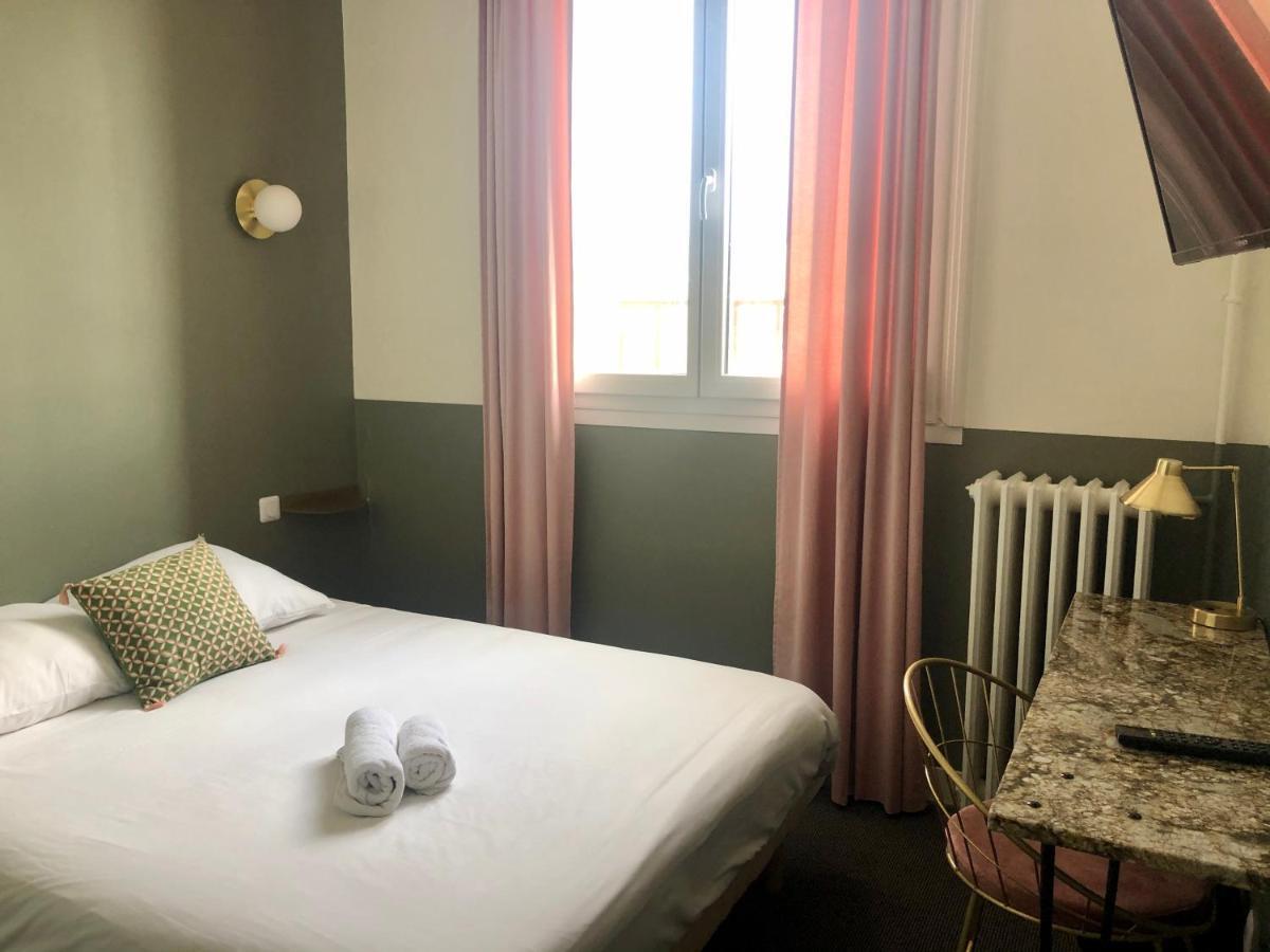 Hotel Saint Louis Брест Екстериор снимка