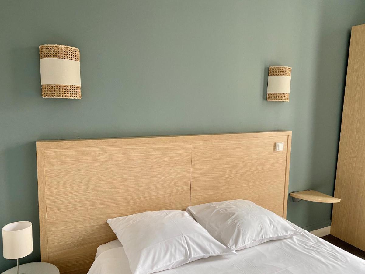 Hotel Saint Louis Брест Екстериор снимка